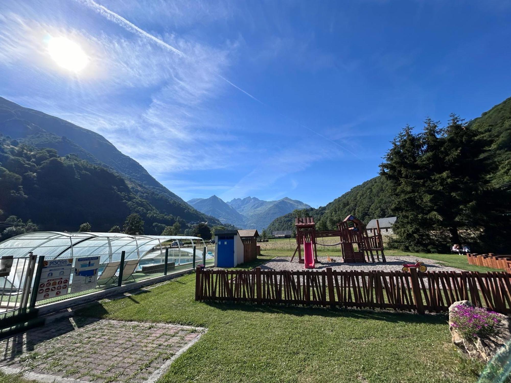 Camping Happy Pyrenees Saligos Exterior photo